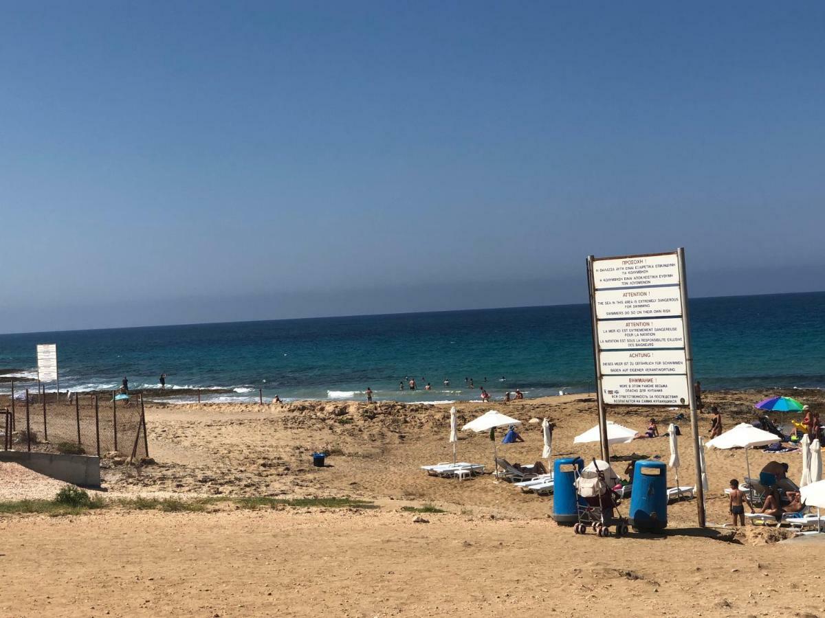 Royal Seacrest Apartment Paphos Exterior photo