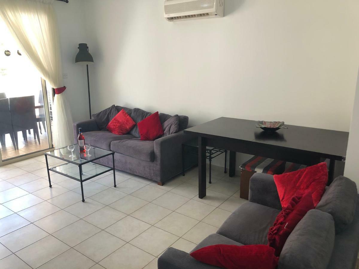 Royal Seacrest Apartment Paphos Exterior photo