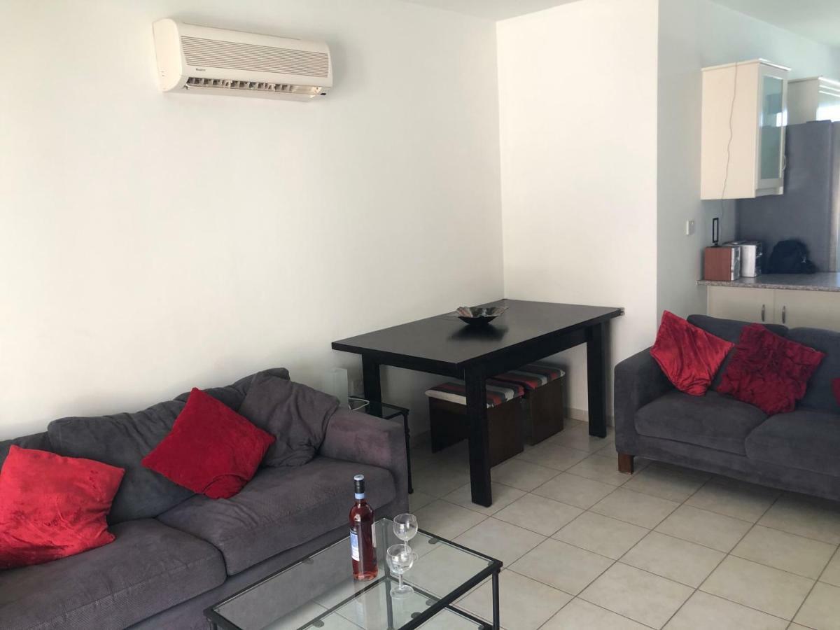 Royal Seacrest Apartment Paphos Exterior photo