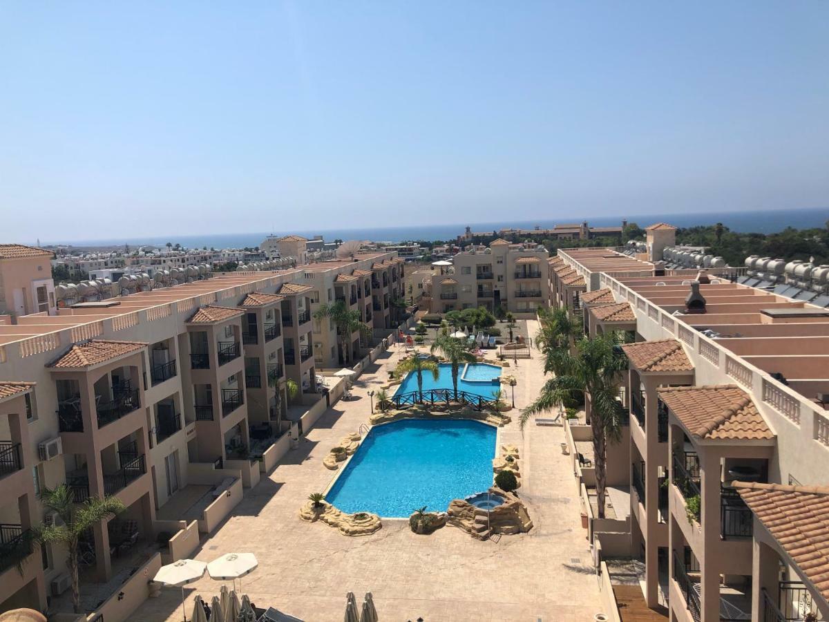 Royal Seacrest Apartment Paphos Exterior photo